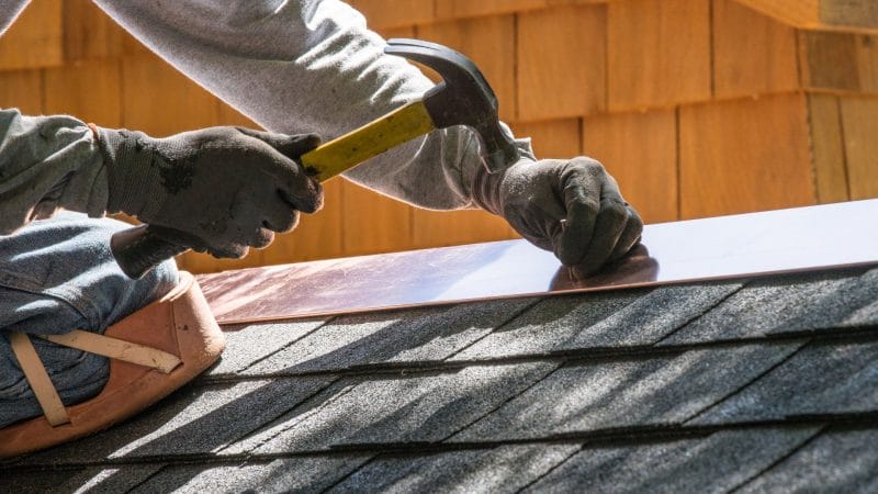 HOW A NEW ROOF CAN IMPACT YOUR SECOND HOME'S VALUE